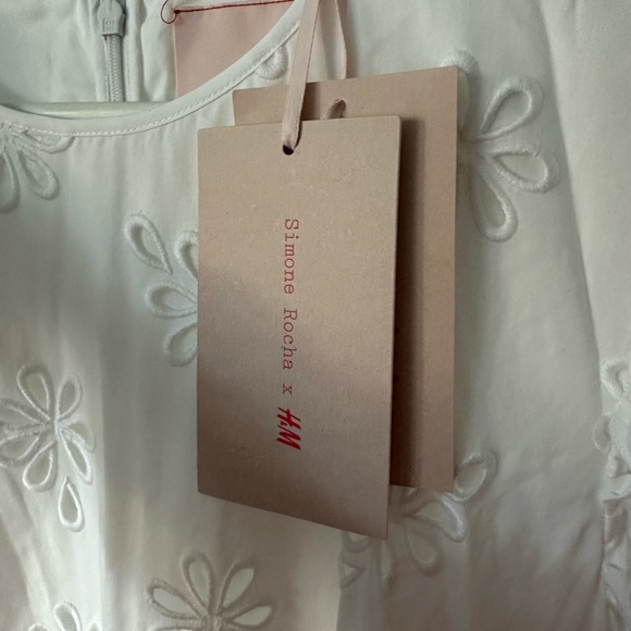 H&M x Simone Rocha White Eyelet Embroidery Dress Size M NWT - Picture 5 of 6